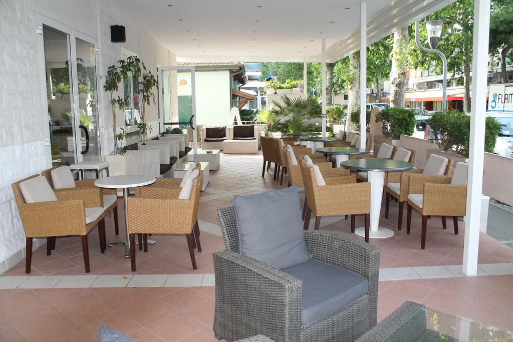 Hotel Sant'Elena Rimini Exteriör bild